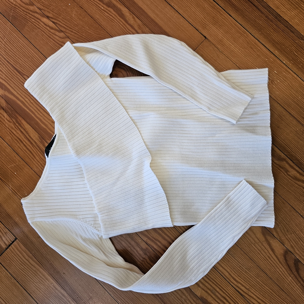 Elegant White Ribbed Women's Top